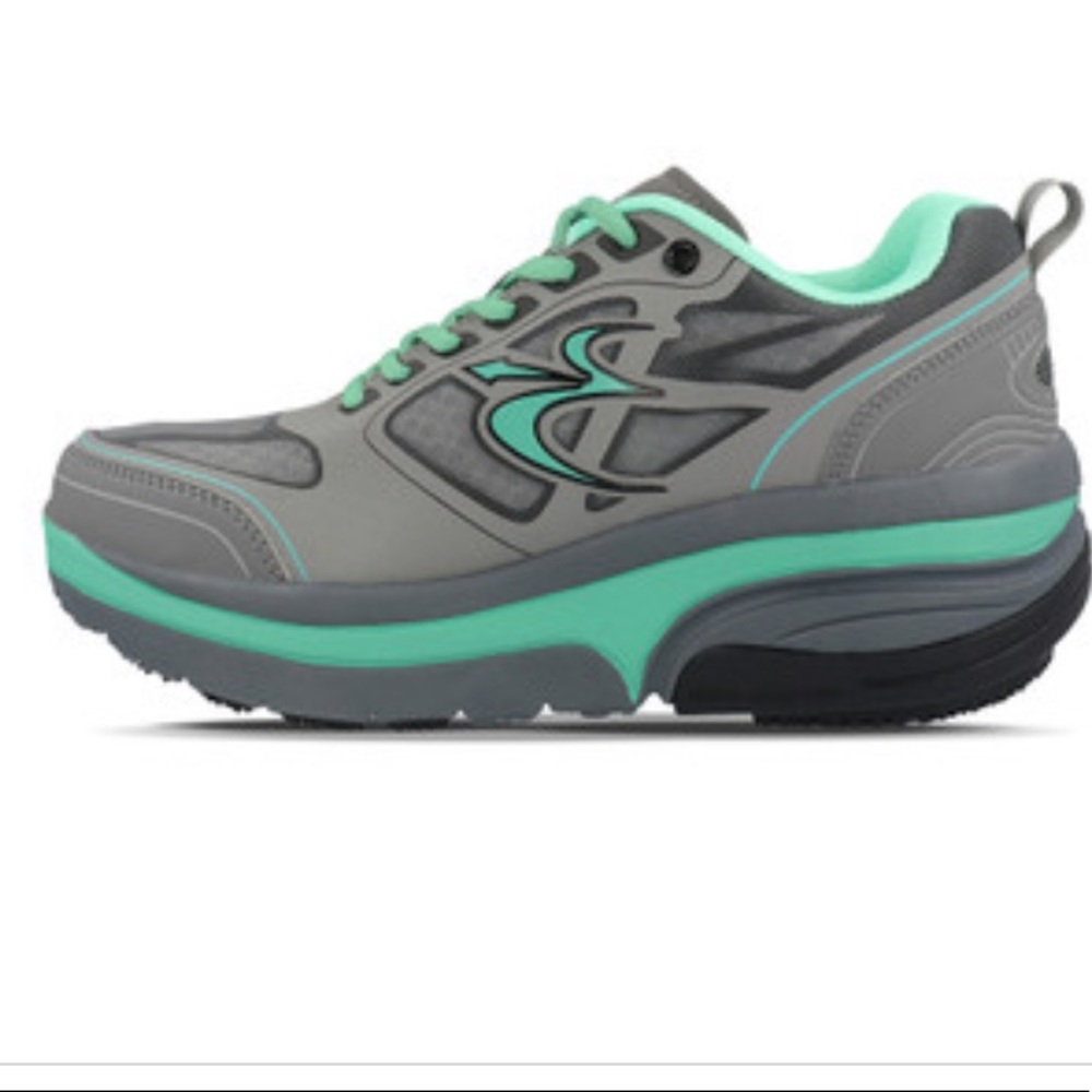 Gravity Defyer NWOT 8.5